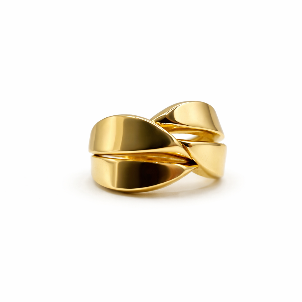 Anillo de Cinta Esculpida