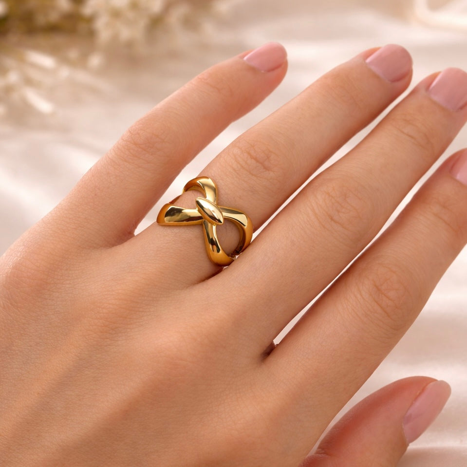 Anillo de Lazo Infinito