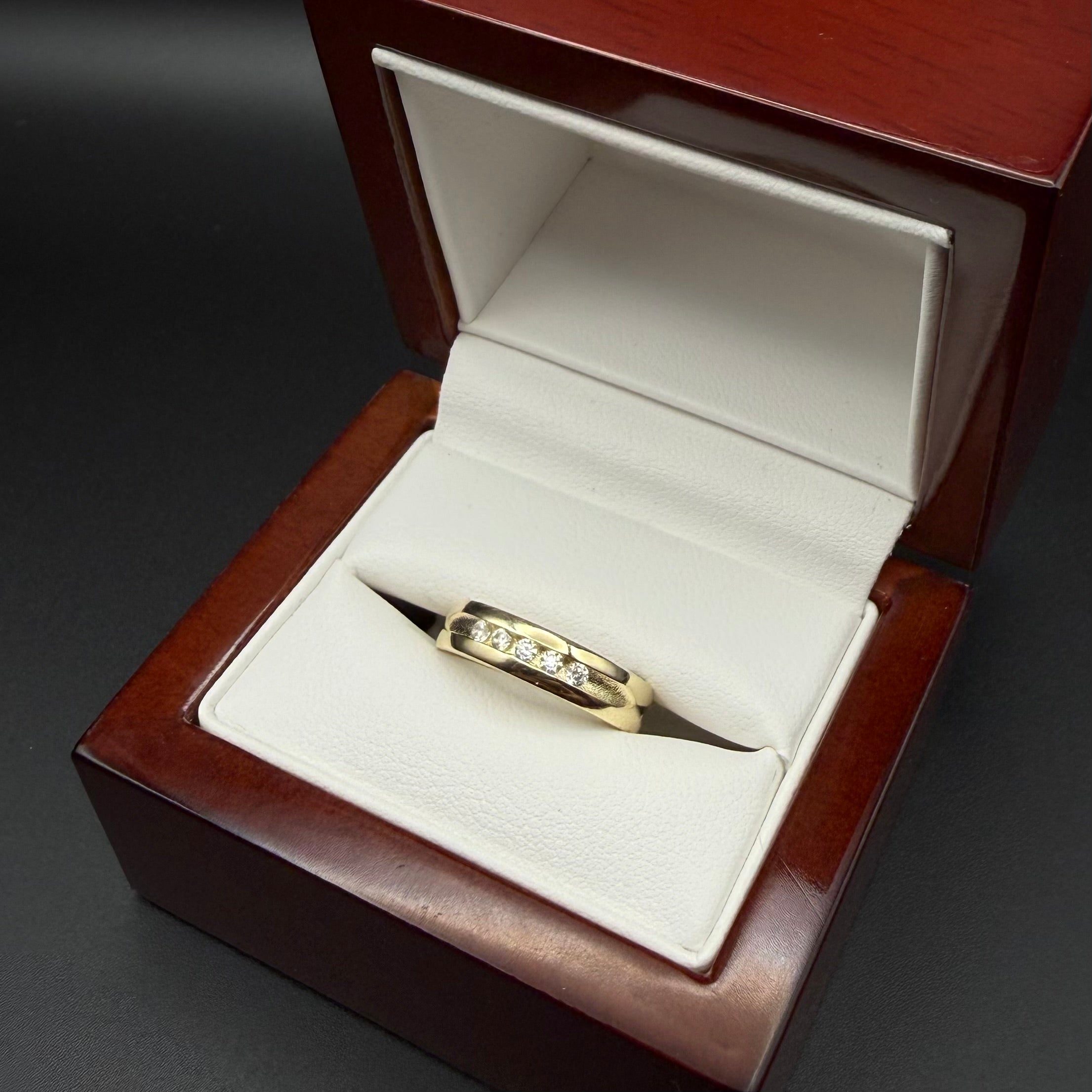 Anillo de compromiso