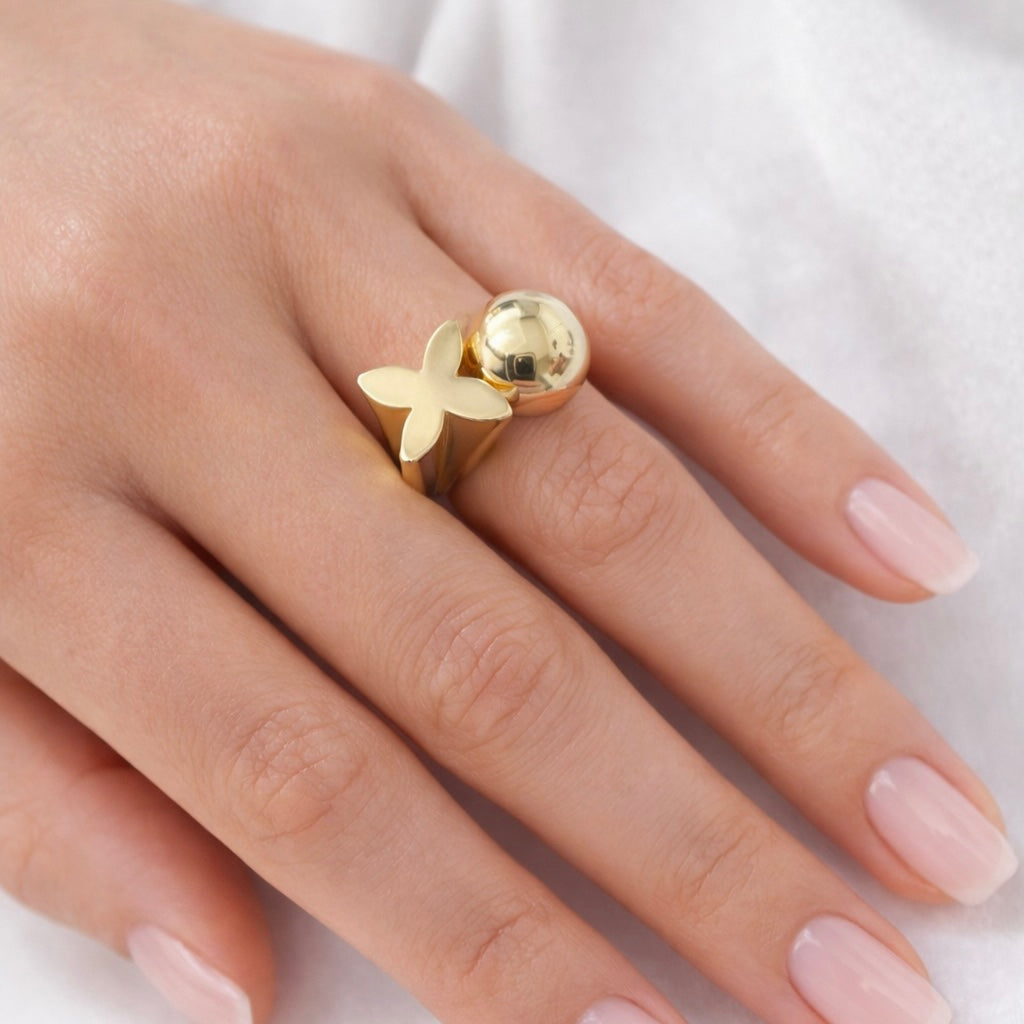 Anillo de Esfera y Flor