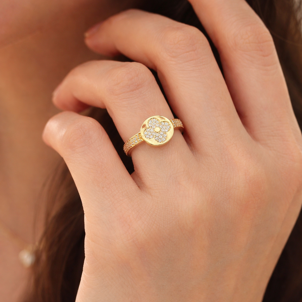 Anillo de Trébol Redondo
