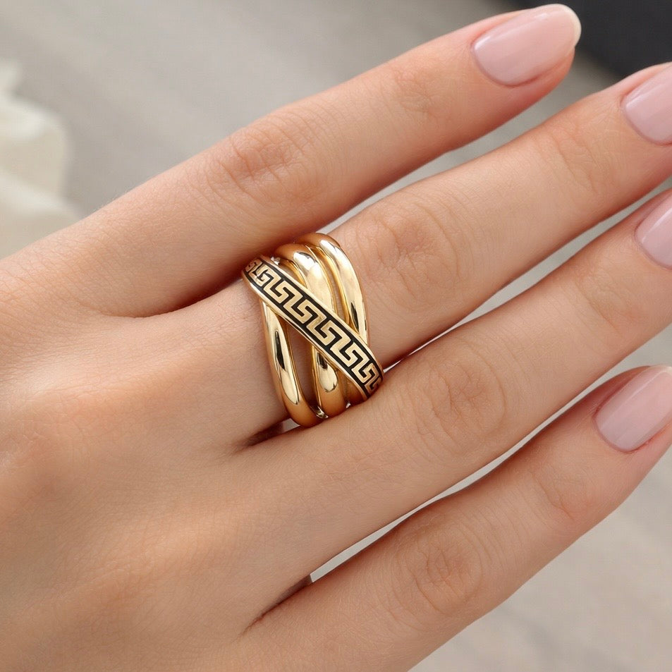 Anillo Envueltos de Llave Griega