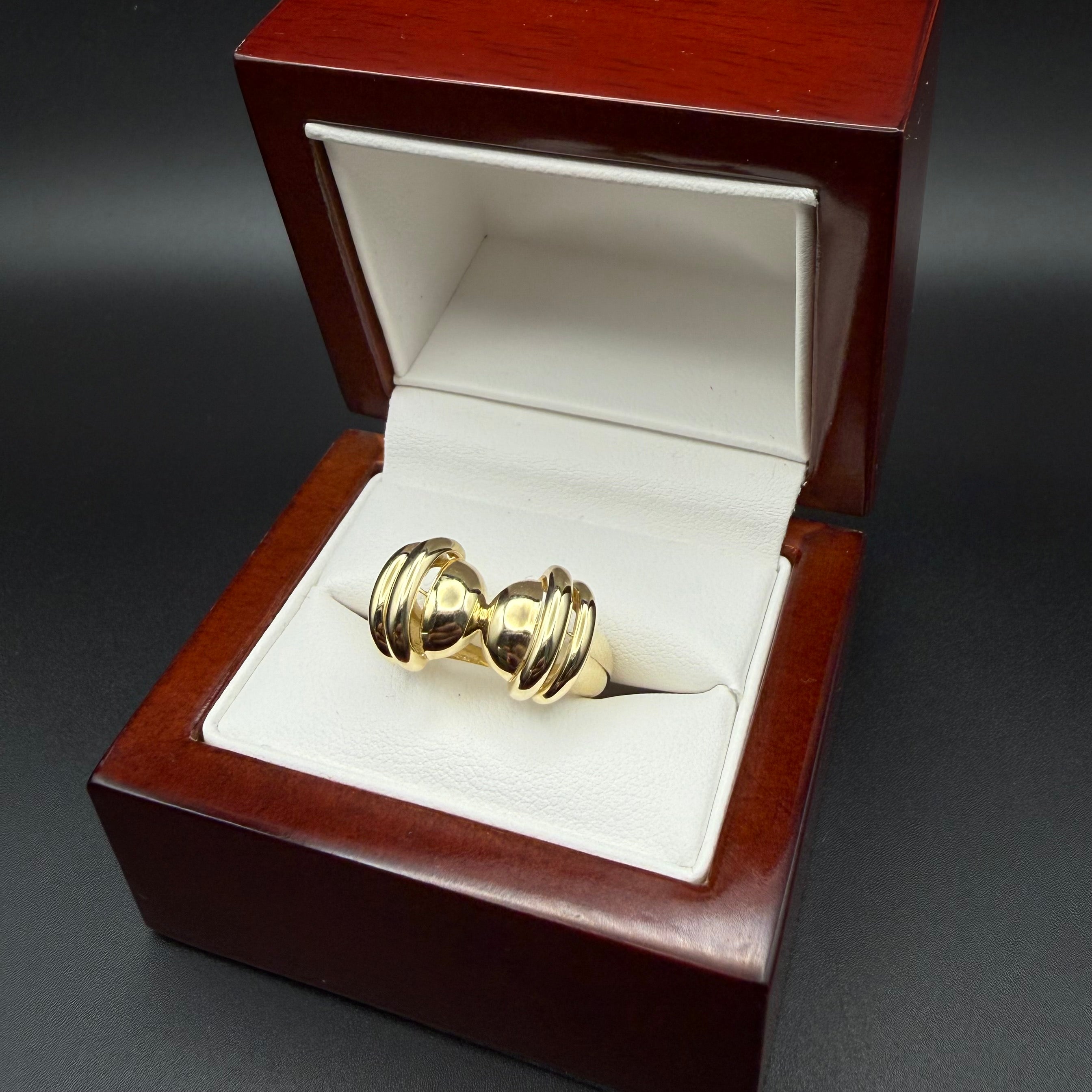 Anillo de Doble Cúpula