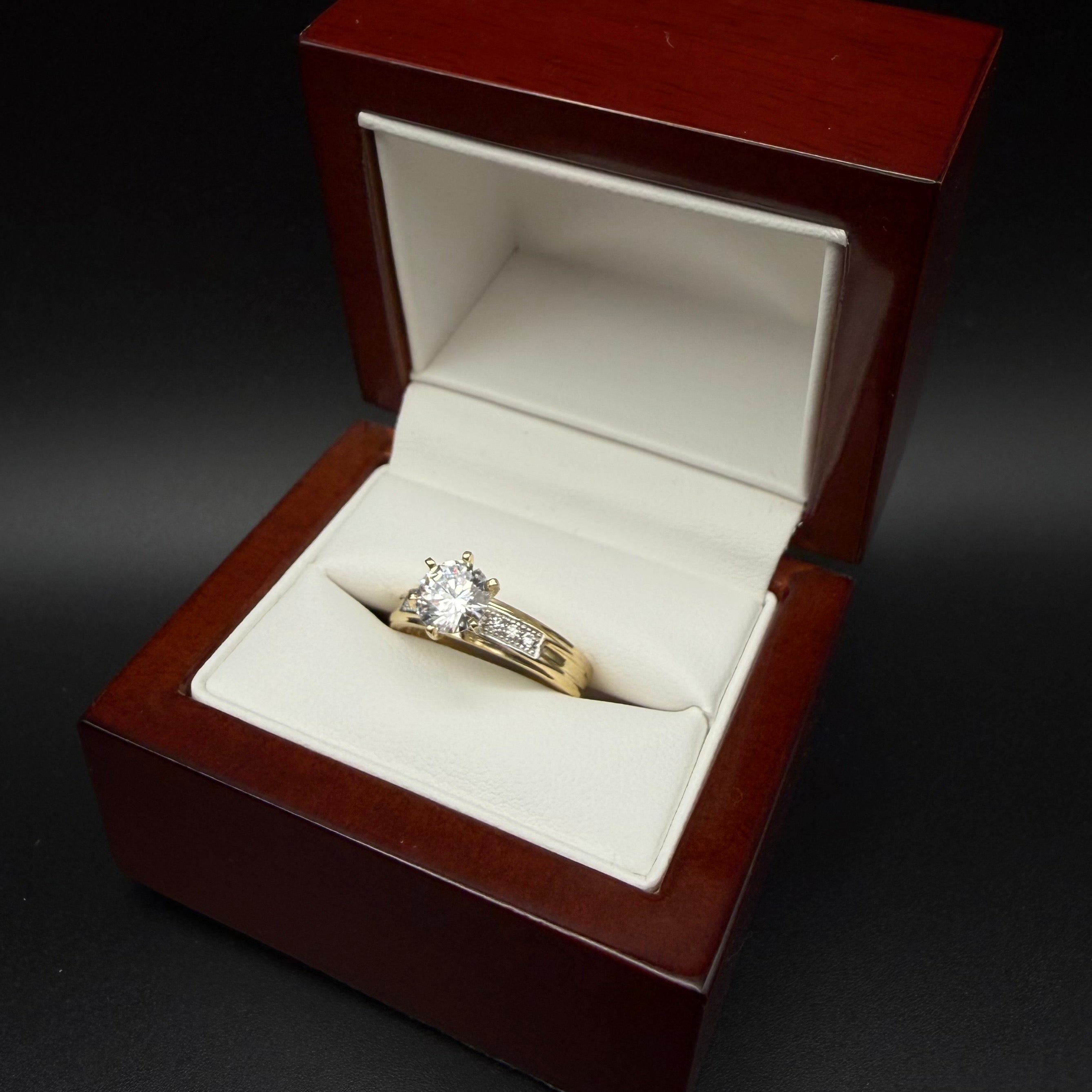 Anillo de compromiso