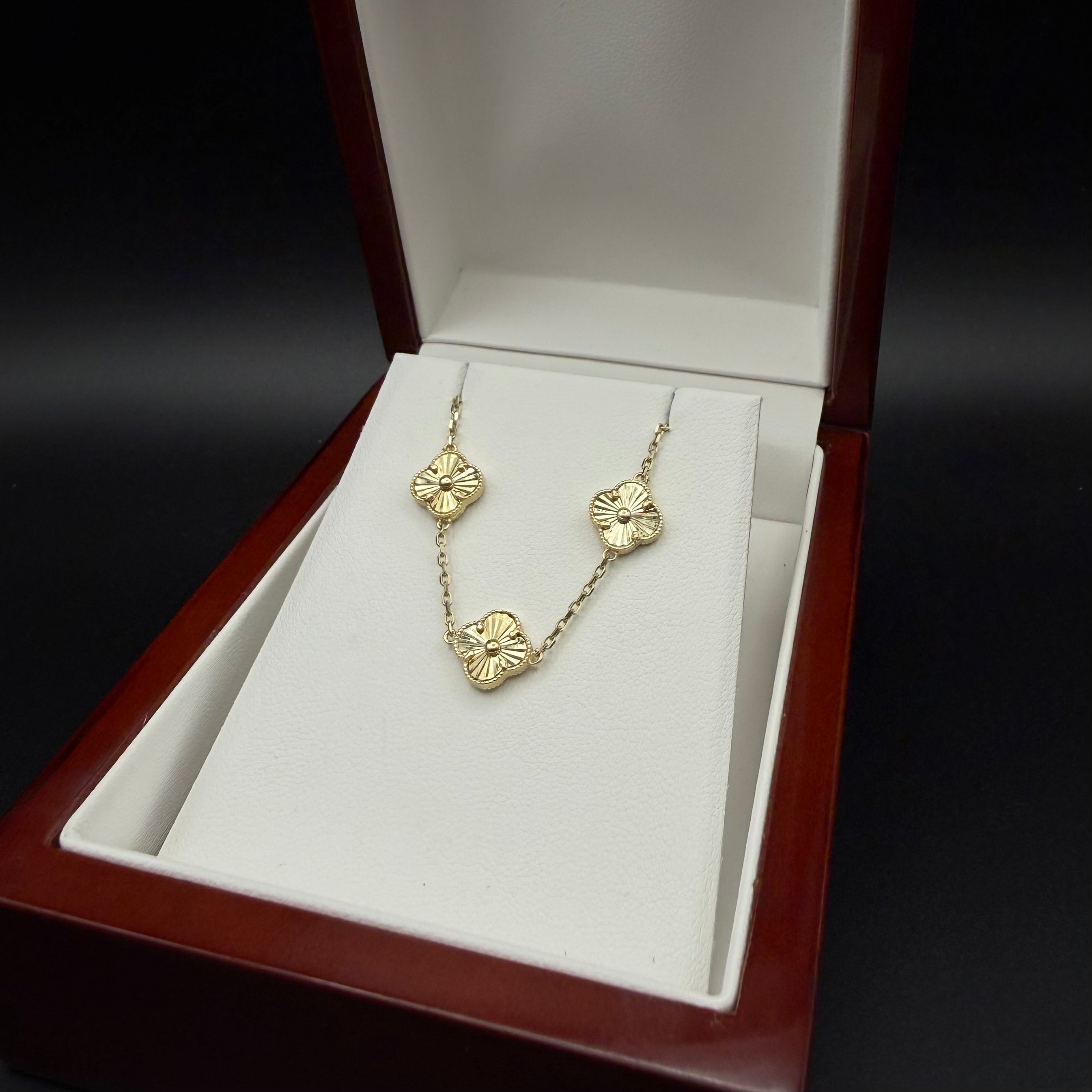 Conjunto de Encantos Florales